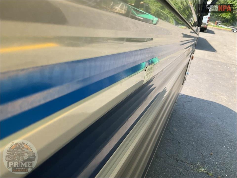 2022 Coachmen By Forest River M-184 FQS - CATALINA SUMMIT SERIES — фото 32