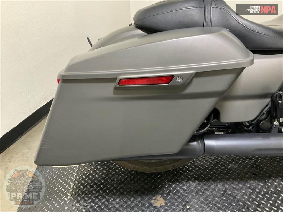 2019 Harley-Davidson FLHXS STREET GLIDE SPECIAL — фото 25