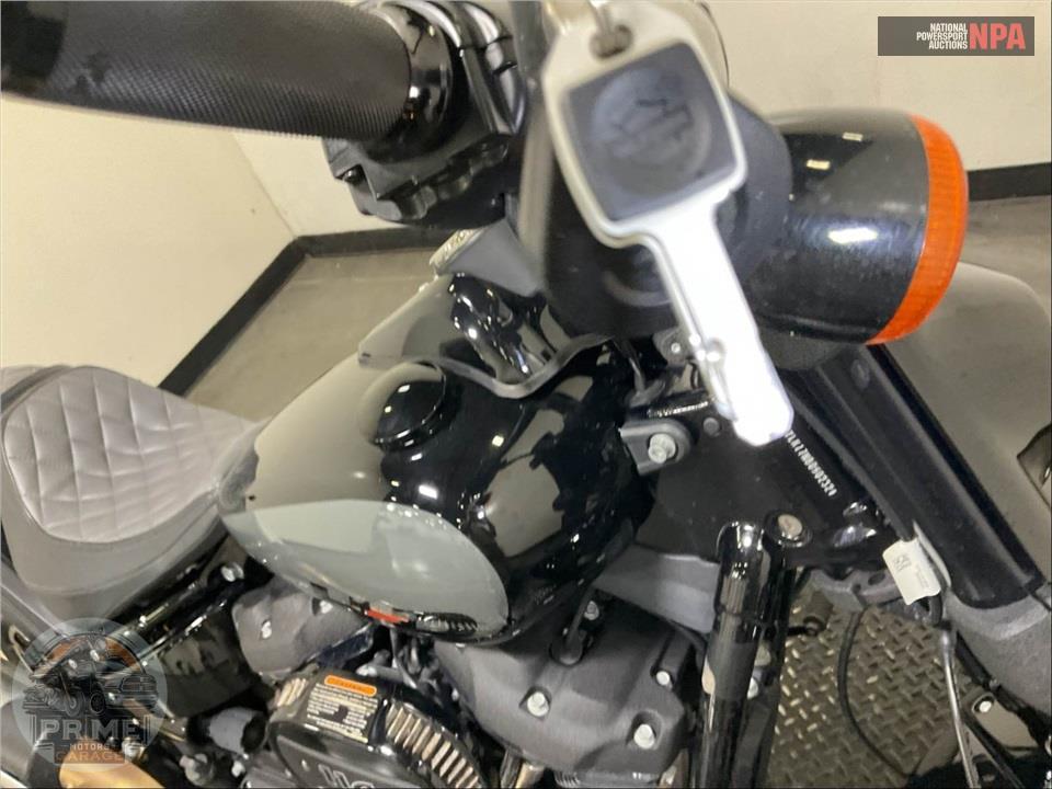 2022 Harley-Davidson FXFBS FAT BOB 114 — фото 10