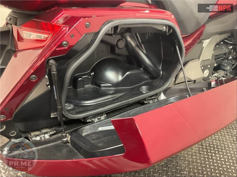 2018 Honda GL1800B GOLDWING — фото 18