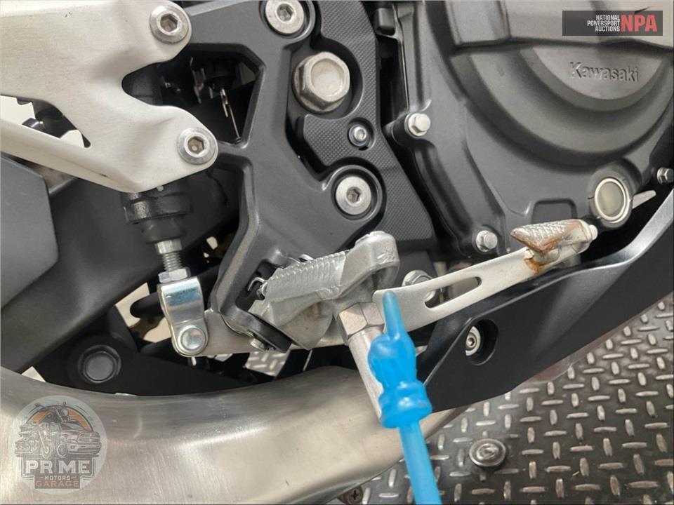 2025 Kawasaki EX500GSFAL NINJA 500 RED METALLIC (ABS) — фото 30