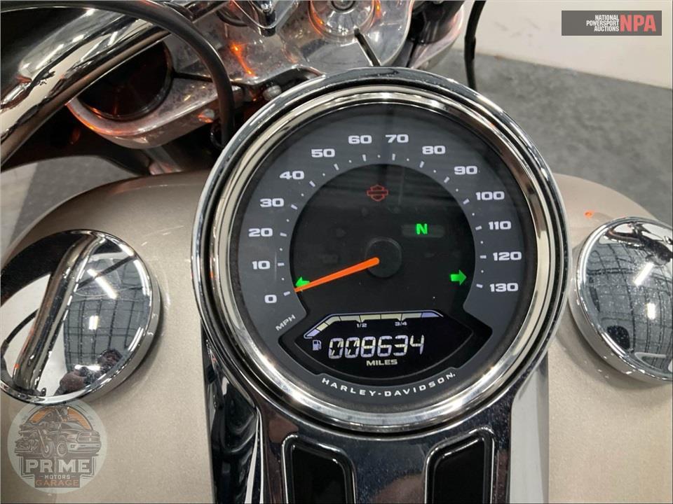 2018 Harley-Davidson FLSB SPORT GLIDE — фото 5