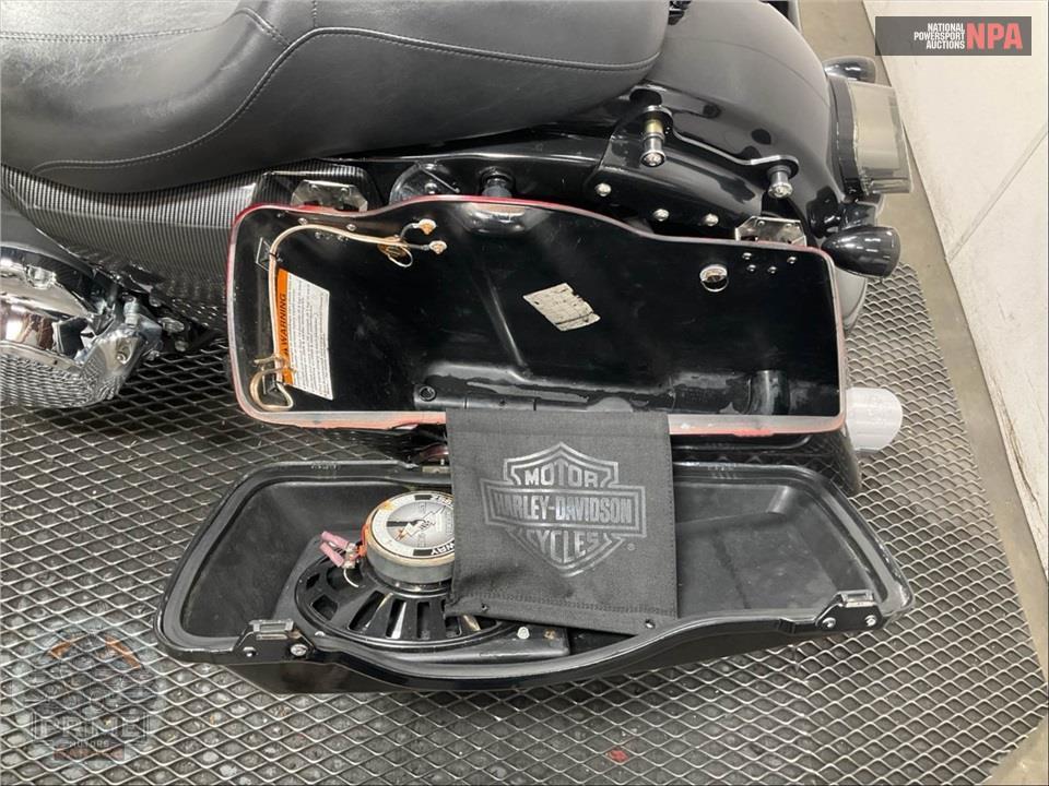 2009 Harley-Davidson FLHX STREET GLIDE — фото 22
