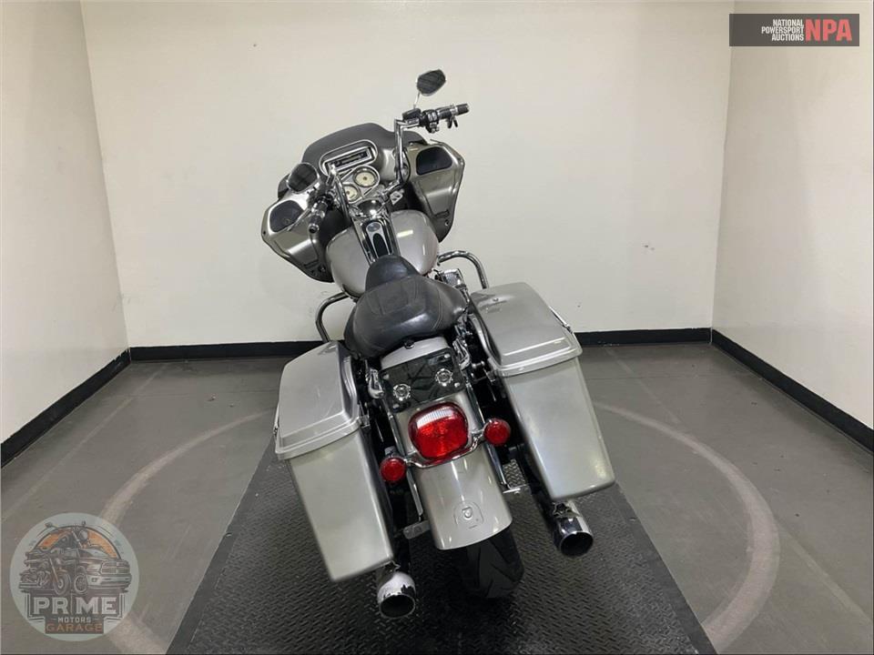 2008 Harley-Davidson FLTR ROAD GLIDE — фото 4