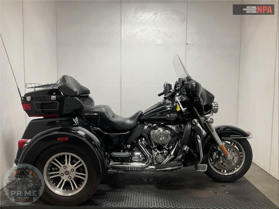 2012 Harley-Davidson FLHTCUTG TRIGLIDE UL CLSC — фото 1