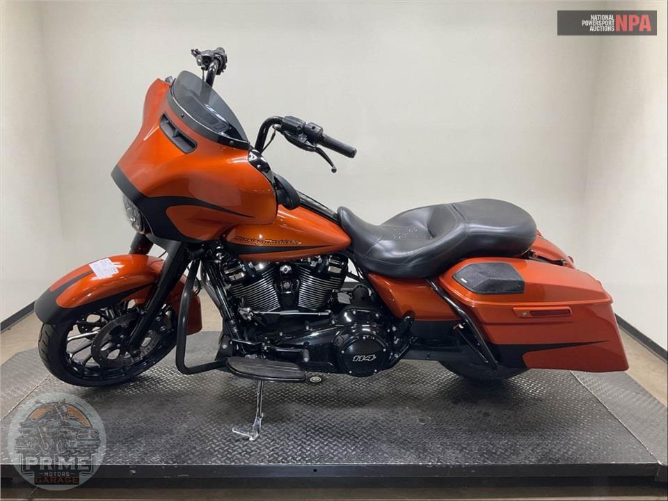 2019 Harley-Davidson FLHXS STREET GLIDE SPECIAL — фото 3
