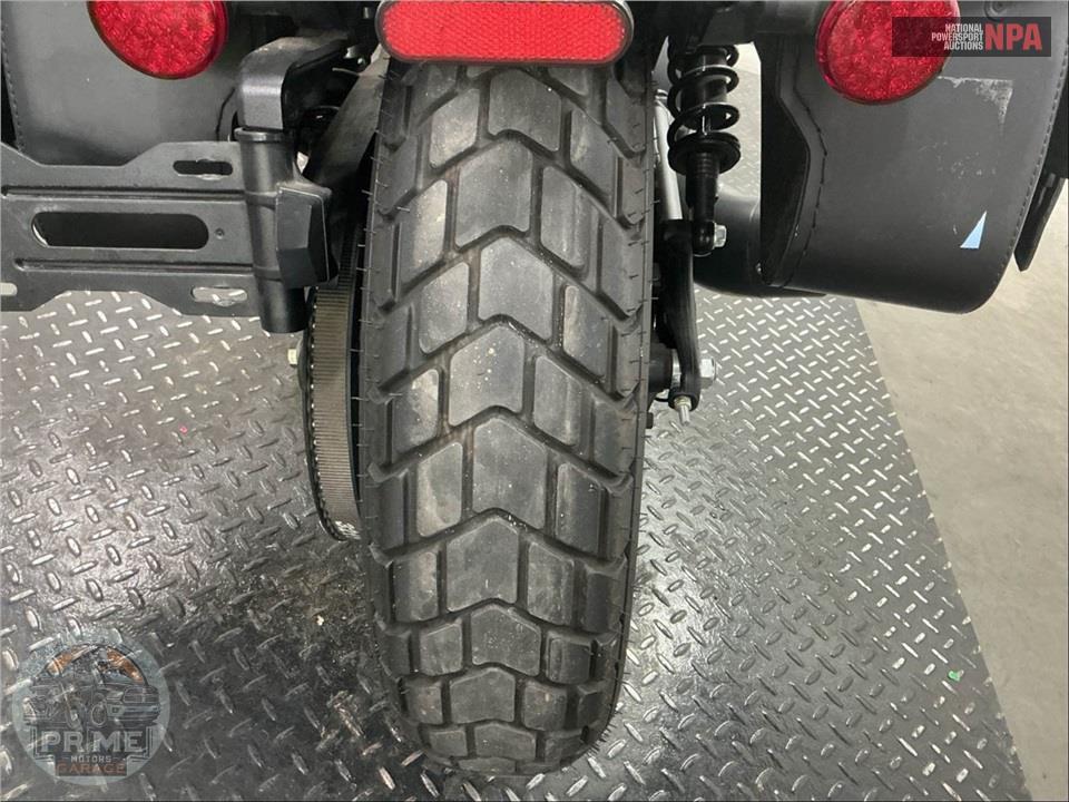 2023 Indian Motorcycle SCOUT BOBBER (ABS, SMOKE COLOR) — фото 17