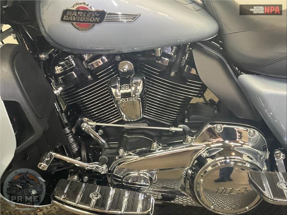 2023 Harley-Davidson FLHTCUTG TRI GLIDE ULTRA CLASSIC — фото 7