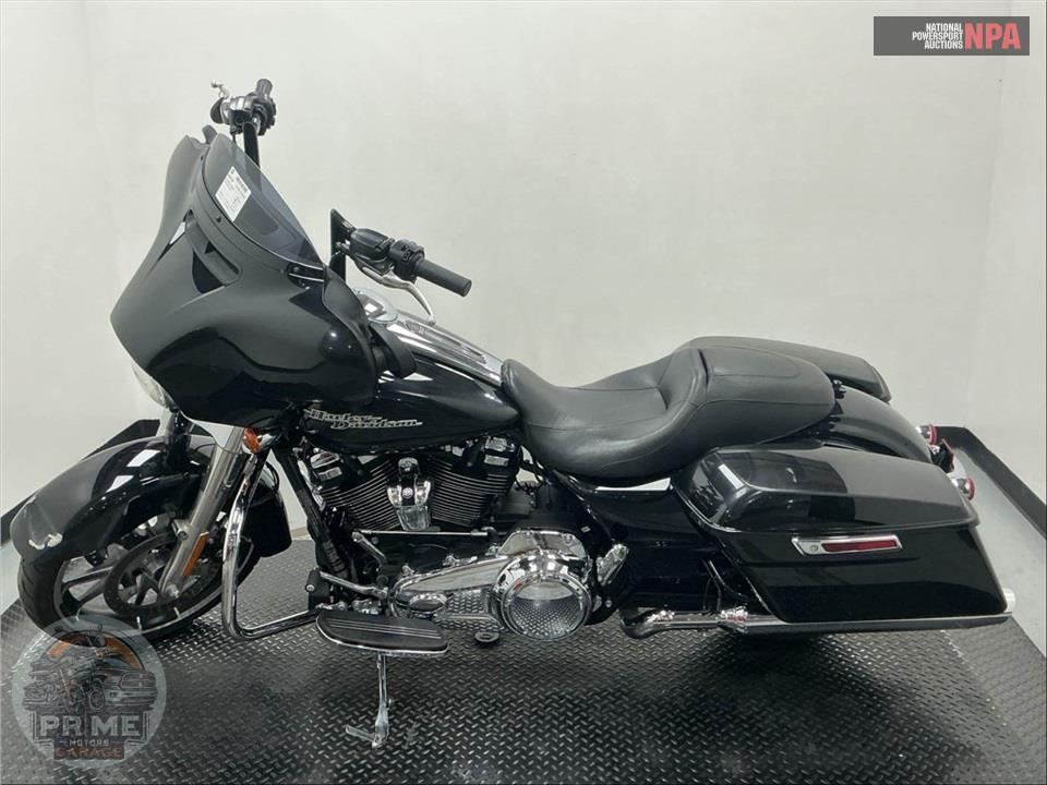 2020 Harley-Davidson FLHX STREET GLIDE — фото 3