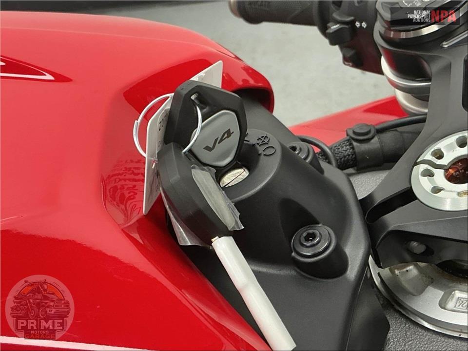 2025 Ducati PANIGALE V4 — фото 11