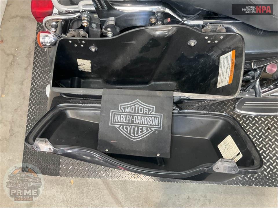2006 Harley-Davidson FLHXI STREET GLIDE — фото 28