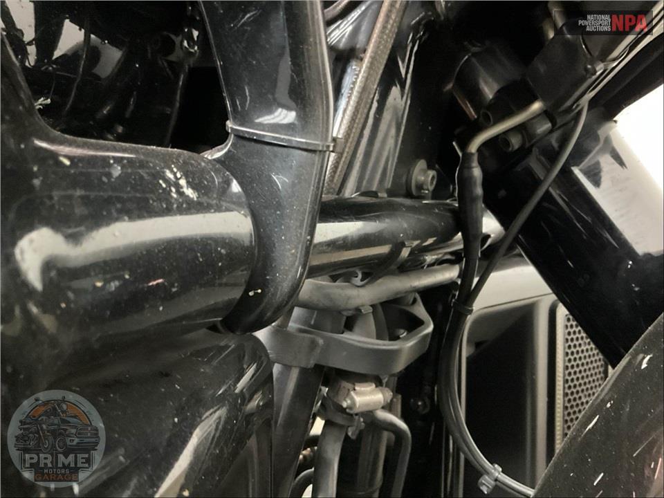 2023 Harley-Davidson FLTRK ROAD GLIDE LIMITED — фото 13