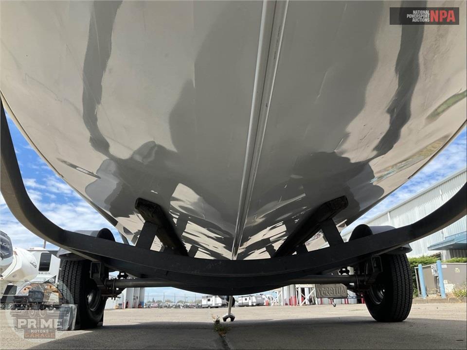 2022 Tracker Marine PRO GUIDE V-16 SC(**) L:17 E:1 OB 60HP MERC — фото 14
