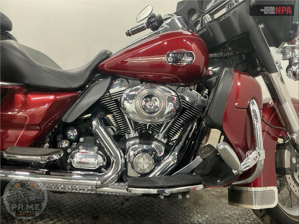 2009 Harley-Davidson FLHTCU ULTRA CLASSIC ELECTRA GLIDE — фото 6
