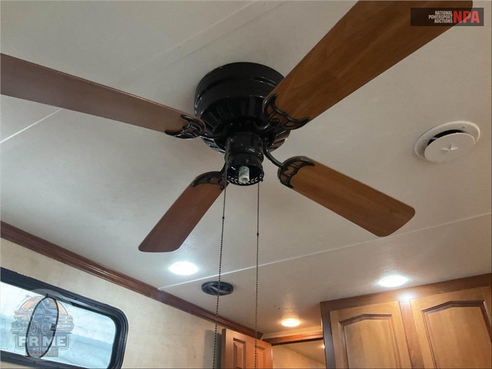 2011 Keystone Rv M-4014 LEV - RAPTOR TOY HAULER TOY HAULER SERIES — фото 17