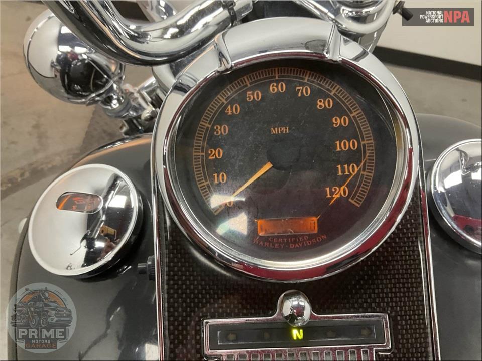 2005 Harley-Davidson FLHRI ROAD KING — фото 5