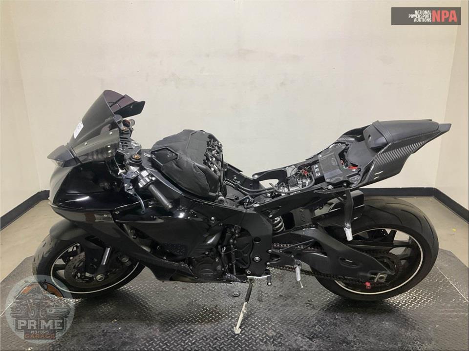 2021 Yamaha YZF-R1 — фото 3