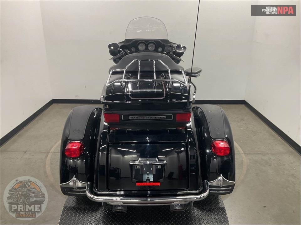 2011 Harley-Davidson FLHTCUTG TRIGLIDE UL CLSC — фото 4