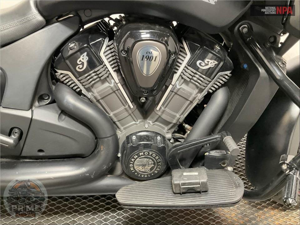 2023 Indian Motorcycle CHALLENGER DARK HORSE (SMOKE) — фото 6