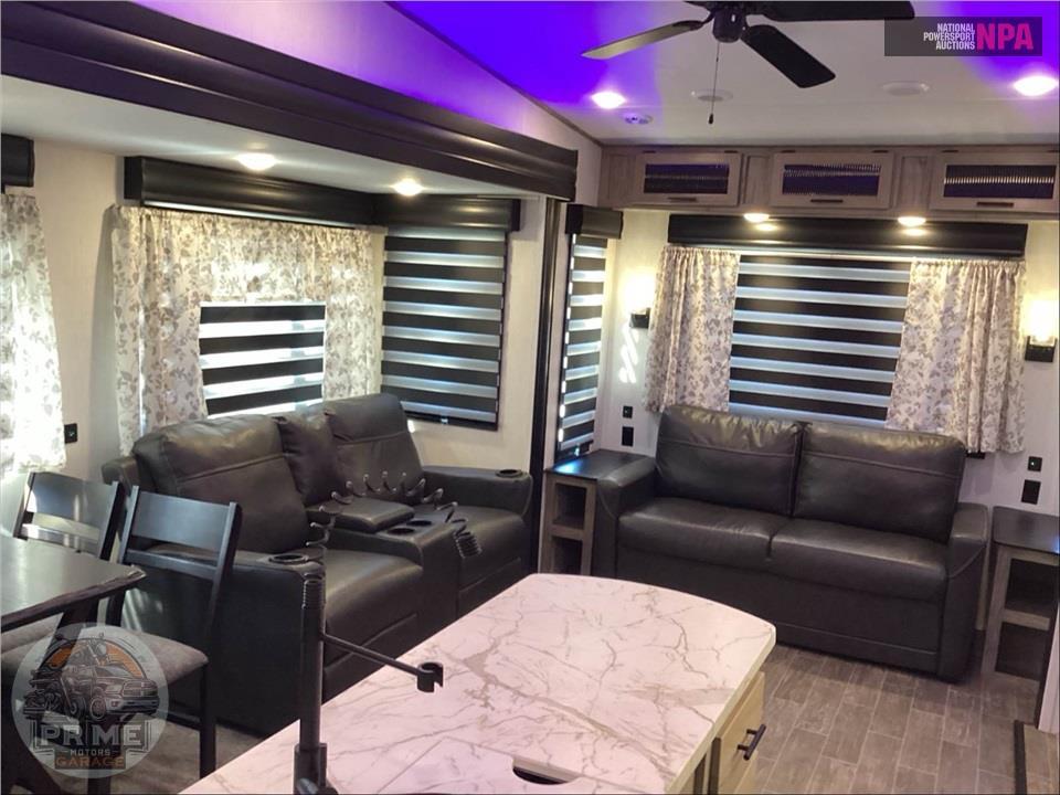 2022 Cherokee By Forest River M-291RL ARCTIC WOLF FIFTH WHEEL SERIES — фото 9
