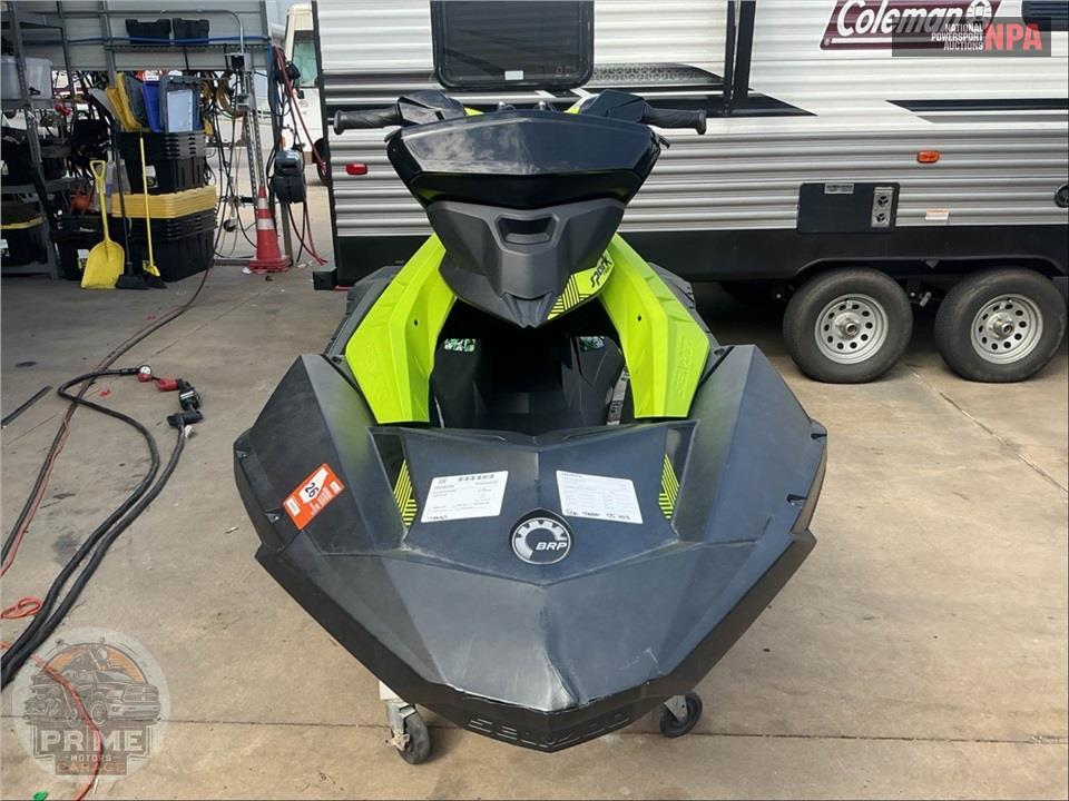 2023 Seadoo/Brp SPARK 2UP TRIXX — фото 2