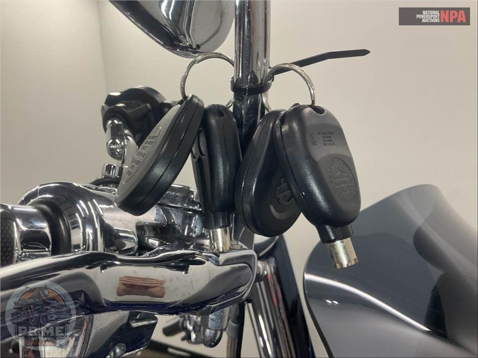 2015 Harley-Davidson FLTRUSE CVO ROAD GLIDE ULTRA — фото 11