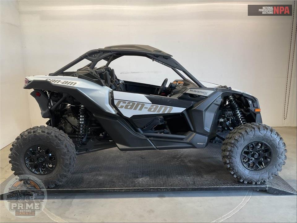 2023 Can-Am MAVERICK X3 RS TURBO RR 72 — фото 1