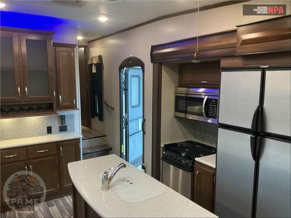 2018 Keystone Rv M-305 RL - MONTANA HIGH COUNTRY FIFTH WHEEL SERIES — фото 8