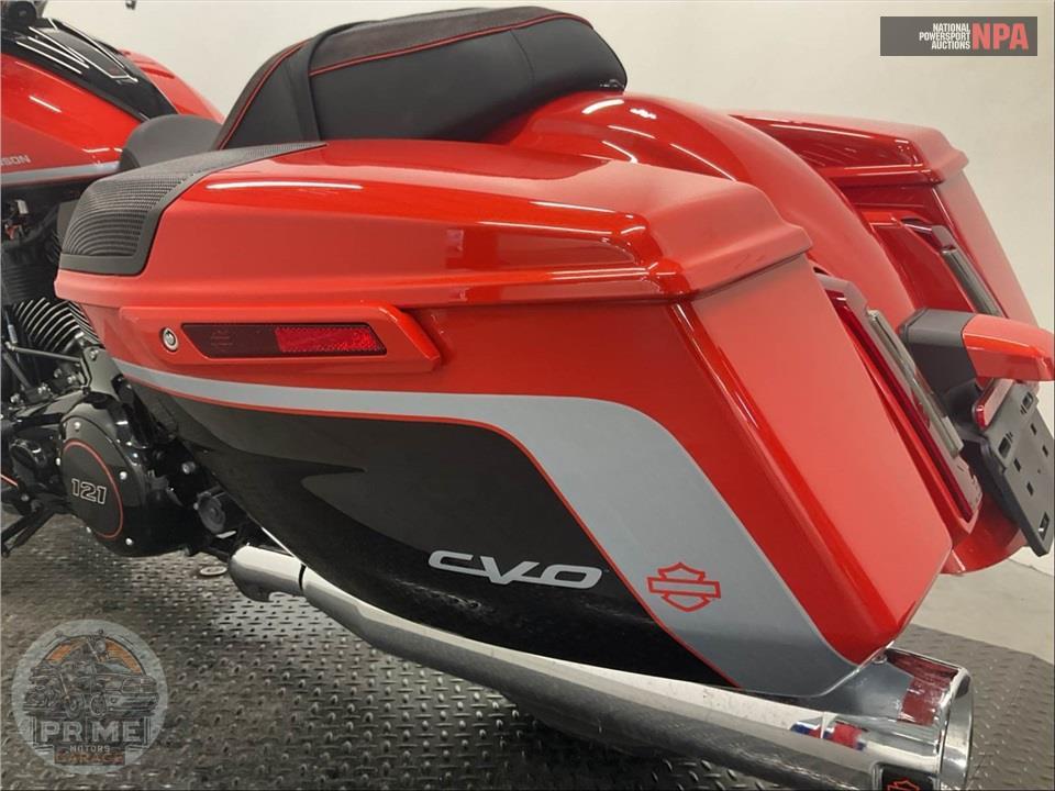 2024 Harley-Davidson FLHXSE CVO STREET GLIDE — фото 16