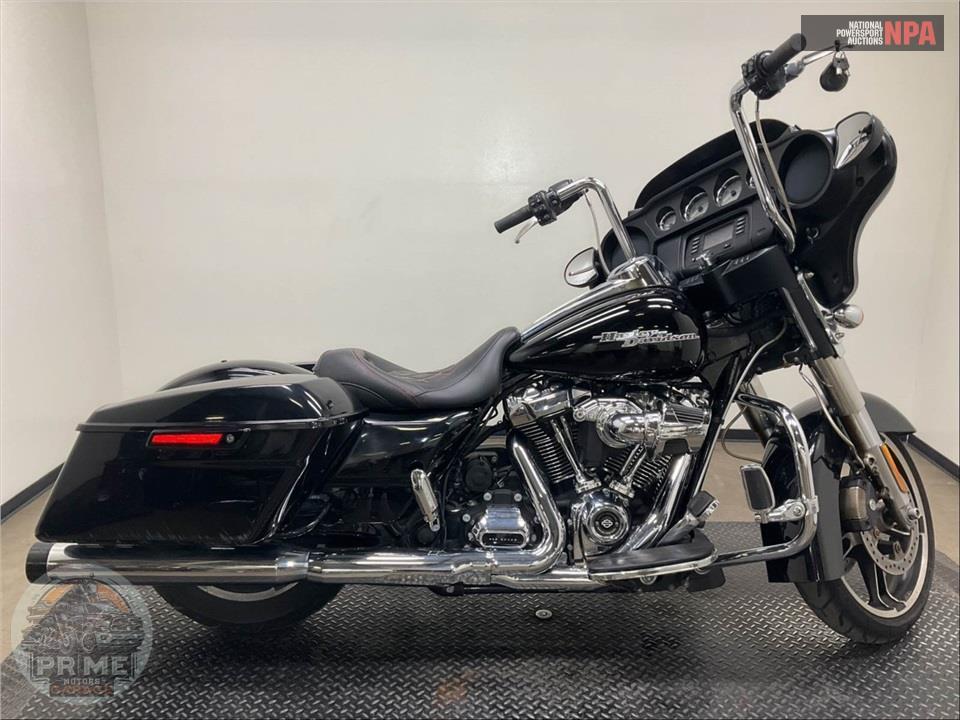 2017 Harley-Davidson FLHX STREET GLIDE — фото 1