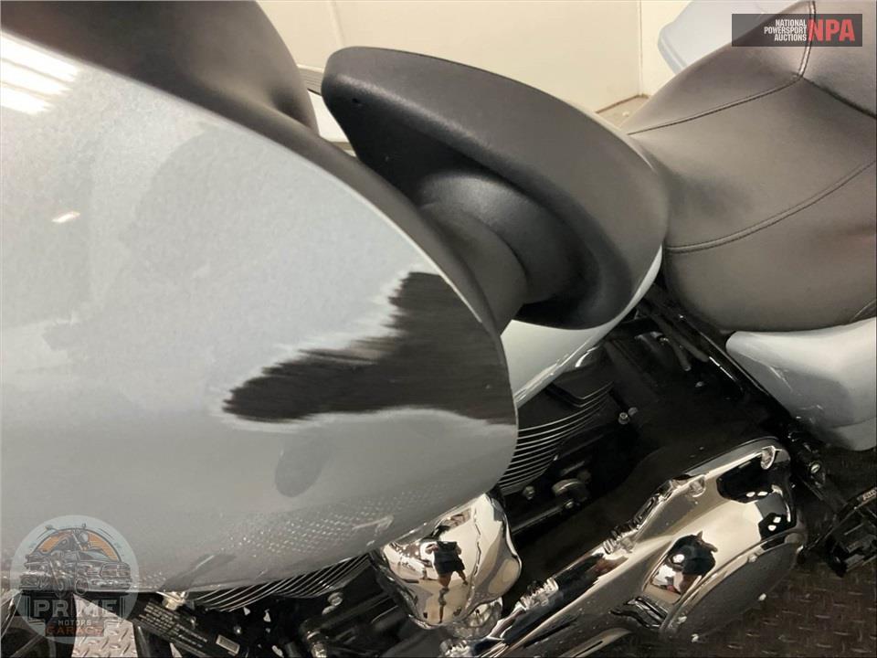 2023 Harley-Davidson FLHX STREET GLIDE — фото 15