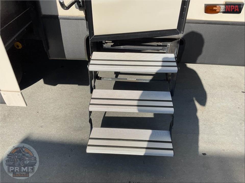 2017 Keystone Rv M-29 RLI - COUGAR X-LITE FIFTH WHEEL SERIES — фото 59