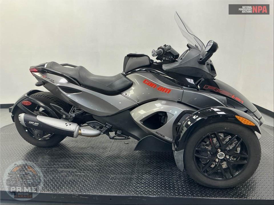 2011 Can-Am SPYDER RS-S SM5 — фото 1