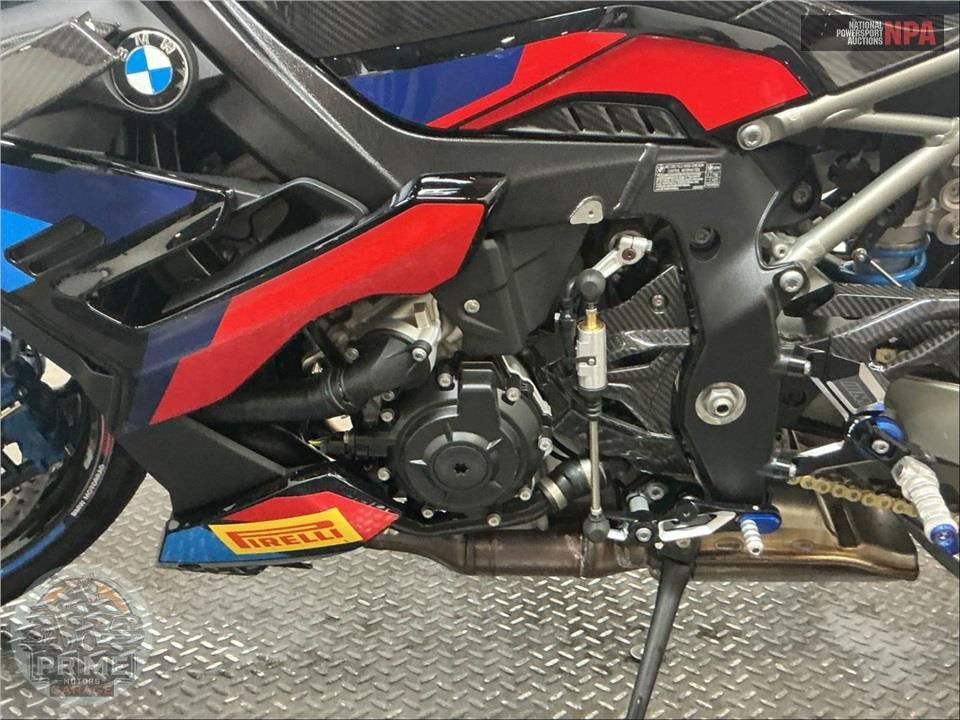 2026 Bmw M1000R — фото 7