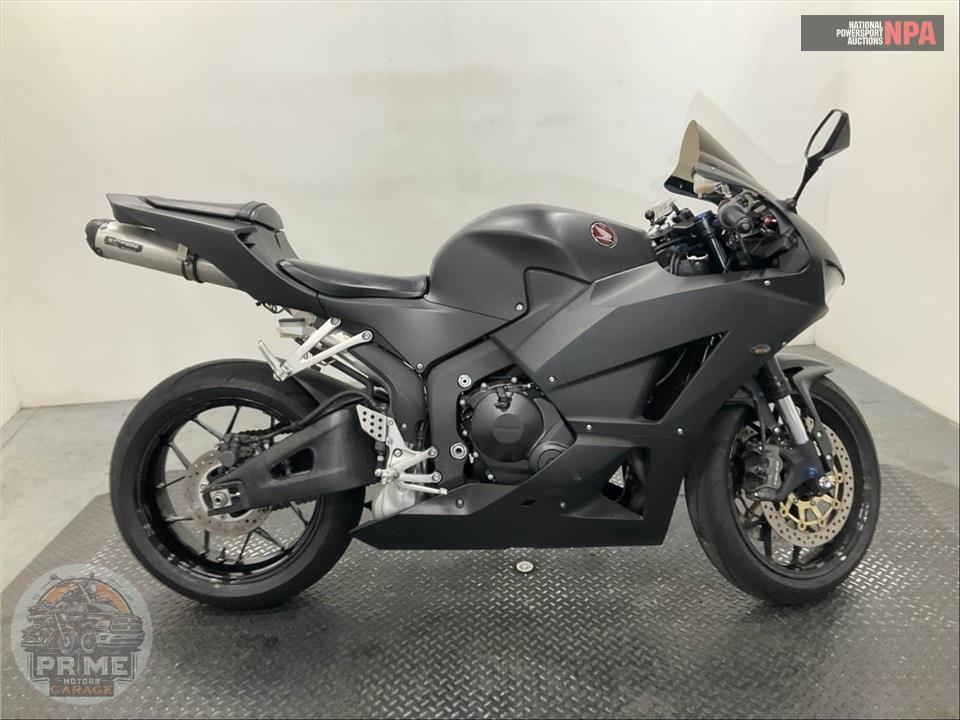 2020 Honda CBR600RR — фото 1
