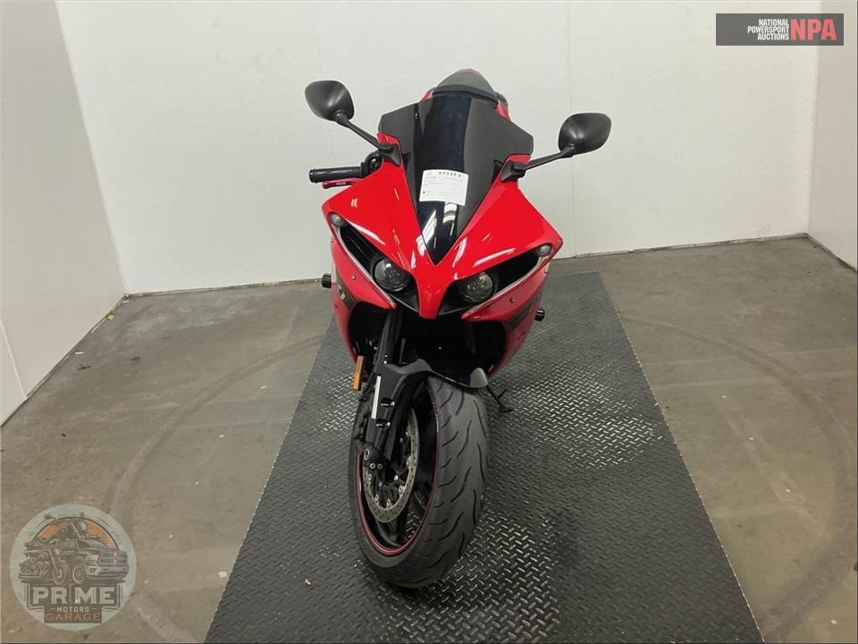 2014 Yamaha YZF-R1 (RAPID RED/MATTE GRAY) — фото 2