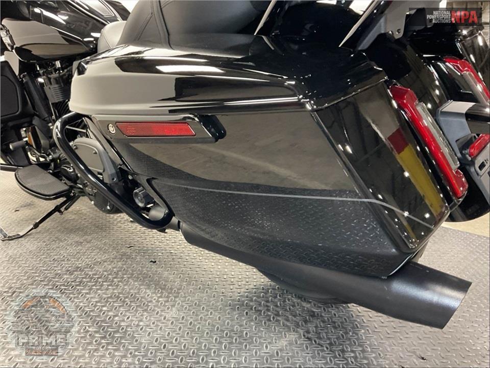 2025 Harley-Davidson FLHXU STEET GLIDE ULTRA — фото 17