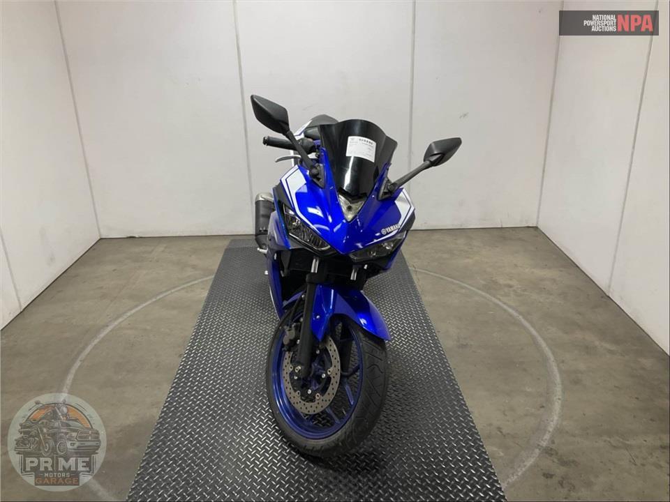 2016 Yamaha YZF-R3 — фото 2