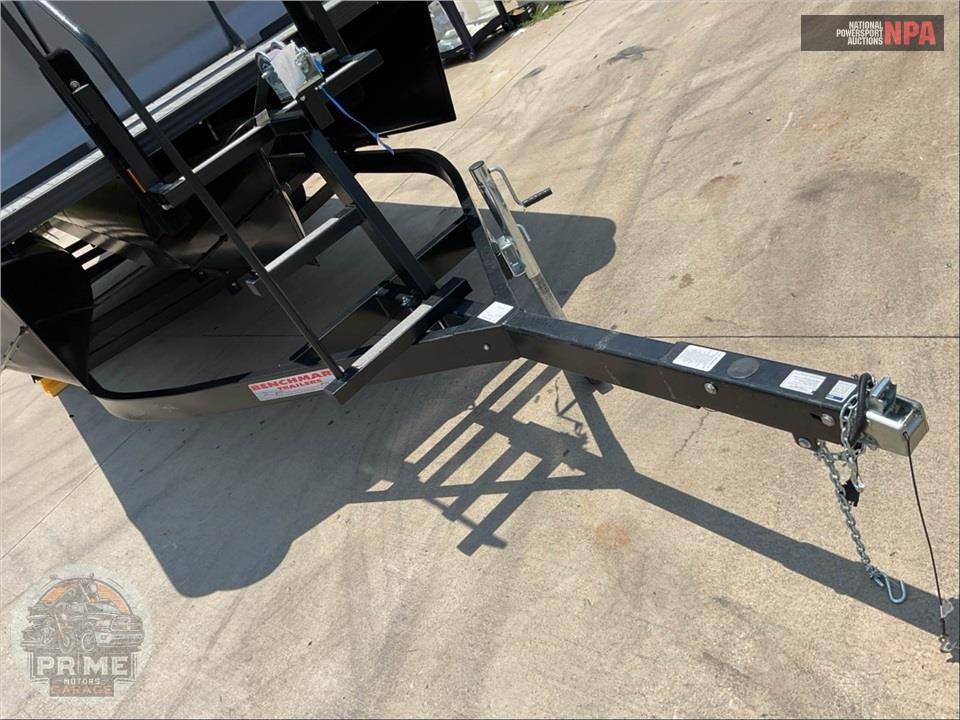 2025 Manitou Pontoon 22 SWITCH BACK CRUISE SERIES L=24/E=1 150 HP ROTAX OB — фото 36