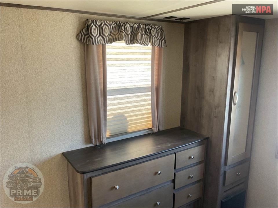 2018 Keystone Rv M-29 FK - SPRINTER CAMPFIRE EDITION SERIES — фото 11