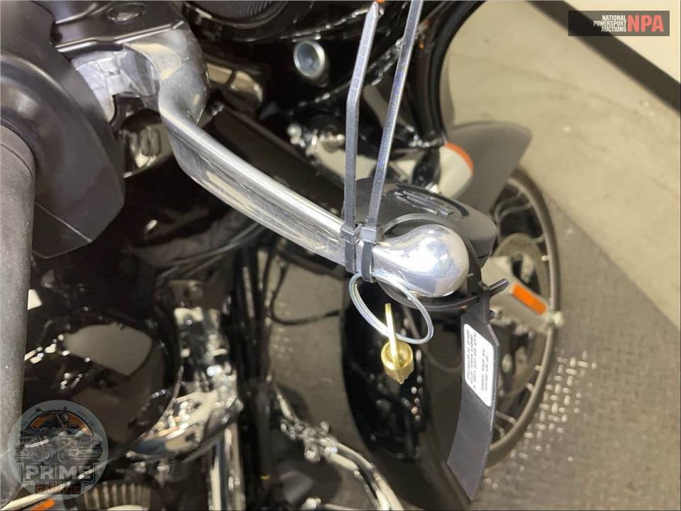 2021 Harley-Davidson FLHXS STREET GLIDE SPECIAL — фото 12