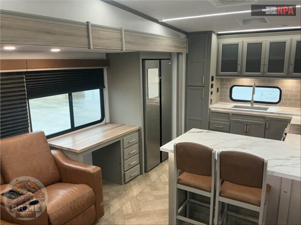 2025 Keystone Rv M-3840 LRK - SPRINTER FIFTH WHEEL SERIES — фото 7