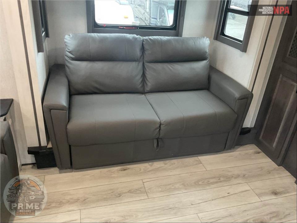 2025 East To West M-380FL - AHARA FIFTH WHEEL SERIES — фото 10