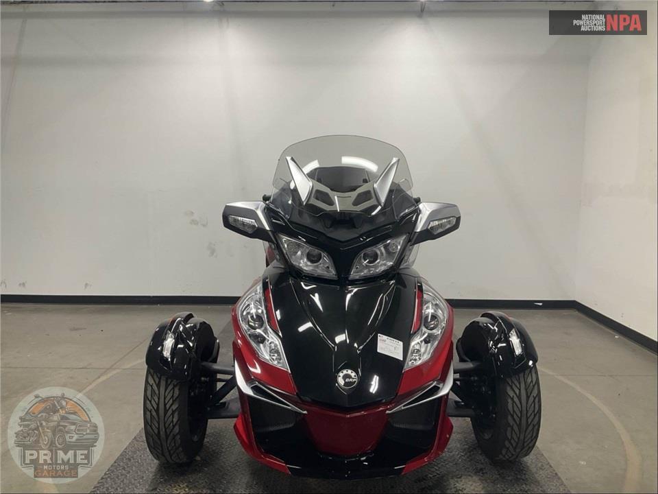 2015 Can-Am SPYDER RT SE6 SPECIAL SERIES — фото 2
