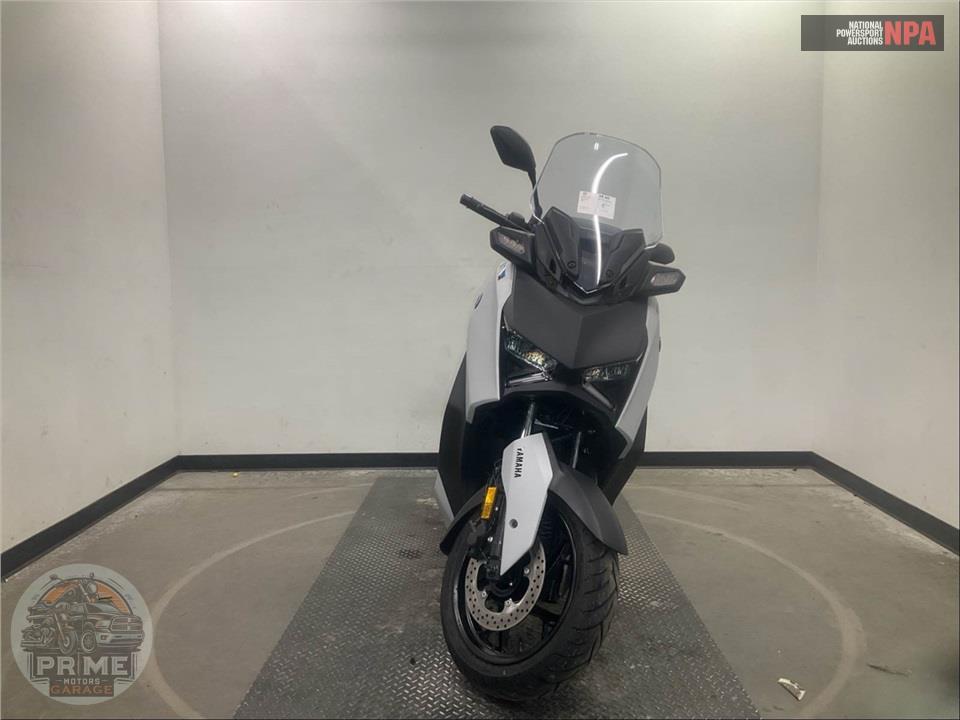 2024 Yamaha XMAX — фото 2