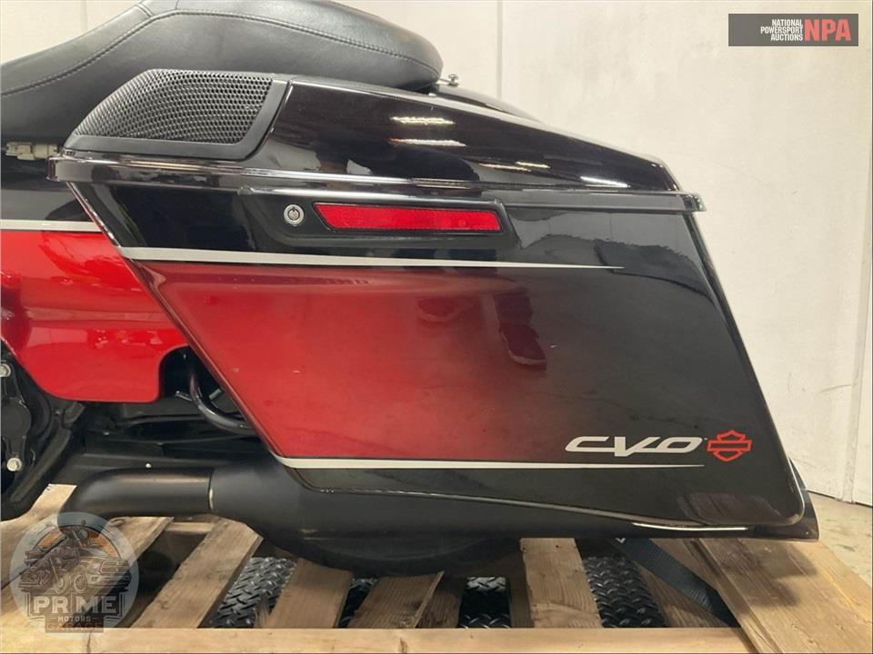 2021 Harley-Davidson FLTRXSE CVO ROAD GLIDE — фото 22