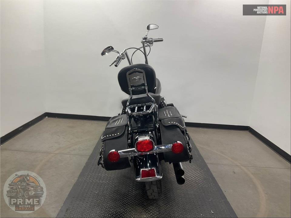2001 Harley-Davidson FLSTC HERITAGE SOFTAIL CLASSIC — фото 4
