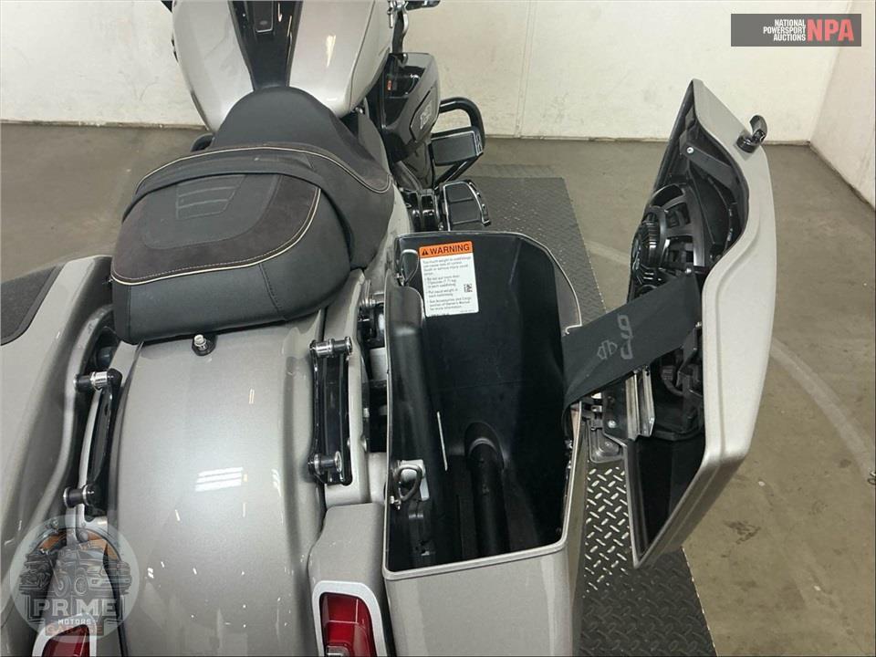2023 Harley-Davidson FLTRXSE CVO ROAD GLIDE — фото 27