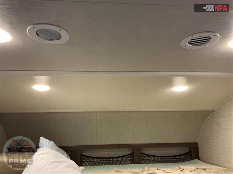 2020 Jayco M-24 B FORD V10 - REDHAWK SERIES — фото 30