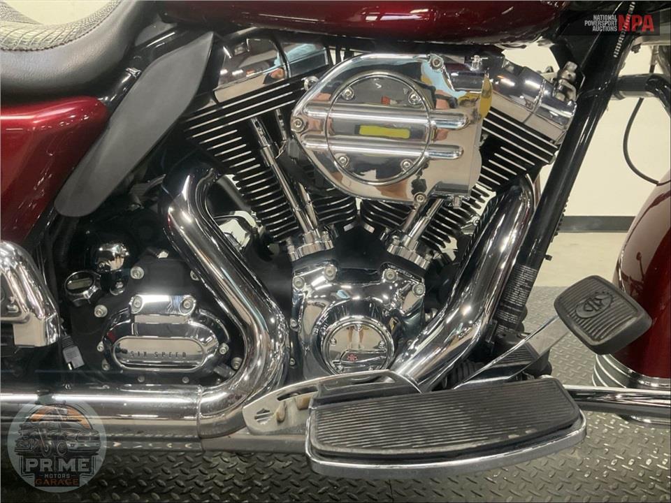 2012 Harley-Davidson FLHTCUTG TRIGLIDE UL CLSC — фото 6